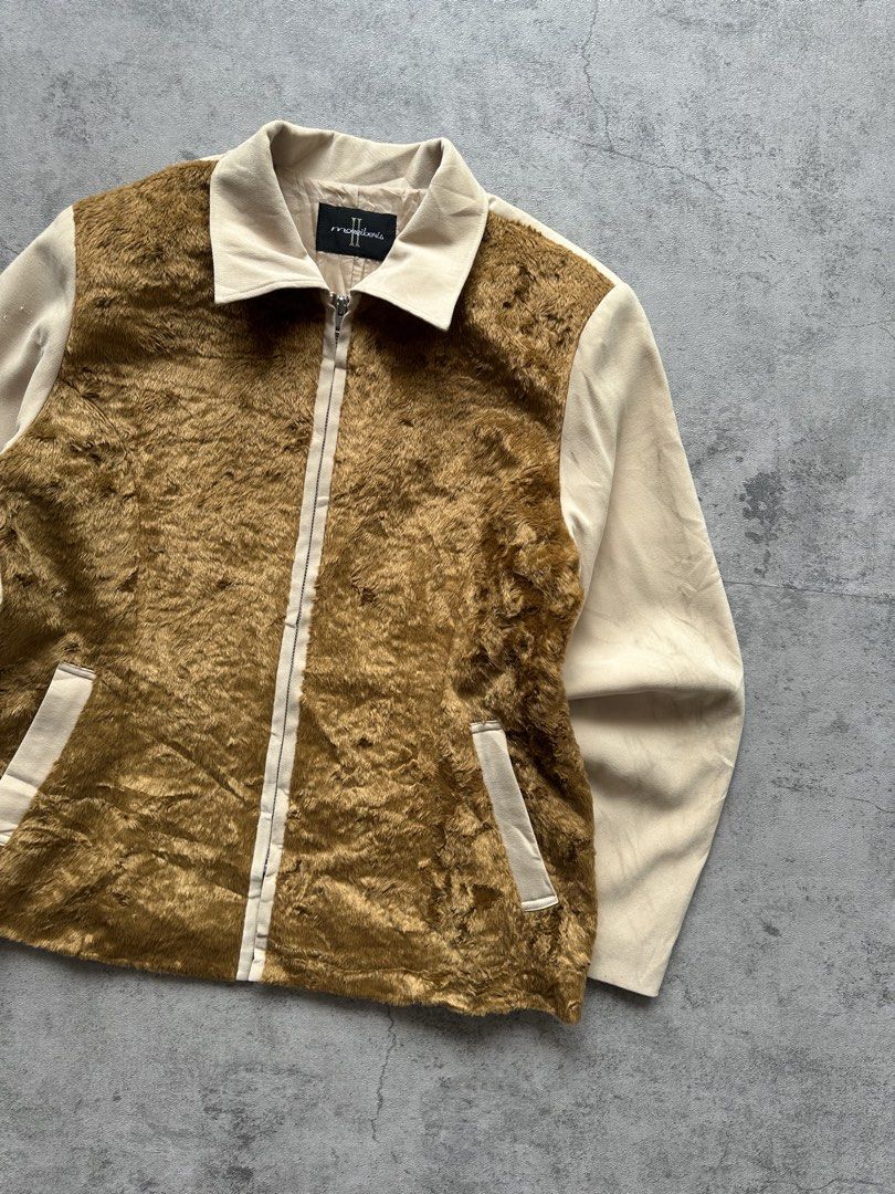 Vintage Moreiberis Fur Harrington Jacket (Category: Coats, Jackets and Outerwear) located in Cabuyao City. Submitted by _betterthanexpensive. (Listing ID 1463047761, Image 2). Description: Vintage Moreiberis Fur Harrington Jacket Width:20 Length:25 Size:Medium Color Rate:10/10 In pristine condition .