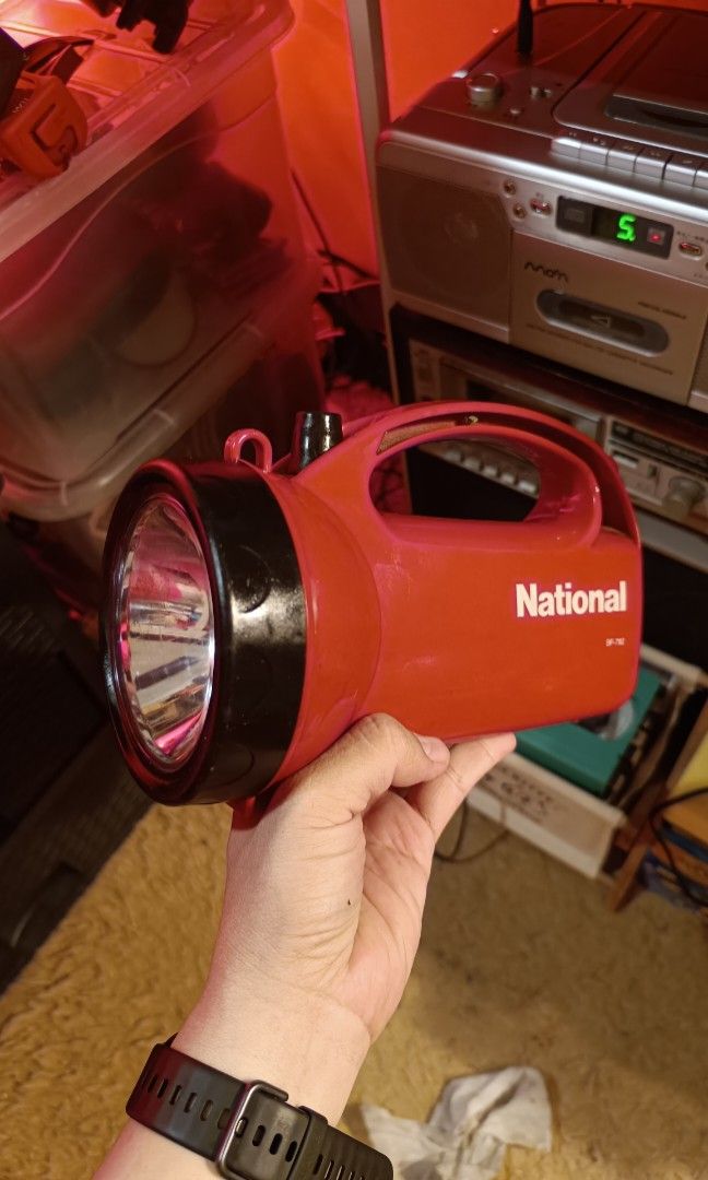 vintage National BF-792 Crypton Strong Light (Category: Everything Else Others) located in Midsayap. Submitted by macoy.picker (Listing ID 1462981202, Image 1). Description: vintage National BF-792 Crypton Strong Light Working Condition As is 600 + Sf.