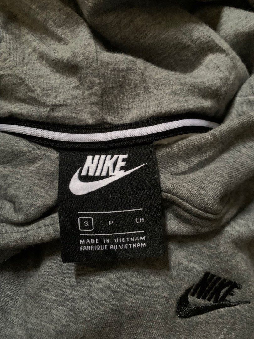 Vintage Nike Icon Clash Pull Over Hoodie (Category: Coats, Jackets and Outerwear) located in Manila. Submitted by rommelx-07 (Listing ID 1462891969, Image 3). Description: - Grey Nike hoodie - Colorblock panels: pink, blue, white - Small embroidered Nike logo on front - Large Nike Sportswear tag on side - Drawstring hem - Size: S - Made in Vietnam.