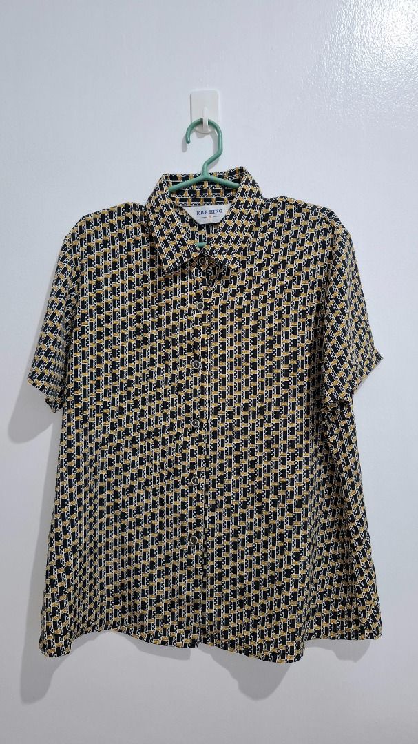 Vintage Patterned Short-Sleeve Button-Down Shirt - Size S / M (Category: Blouses) located in Botolan. Submitted by jadehd (Listing ID 1463049656, Image 1). Description: Brand: Kar Hing Size: Marked S (fits S to M) Design/Pattern: Black, gold/yellow, and white geometric geometric pattern Style: Collar, button-down front, short sleeves, lightweight comfortable fabric Condition: Excellent condition, well-maintained with no visible flaws or stains..