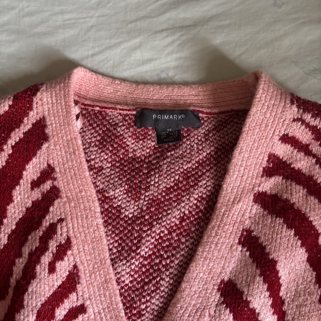 Vintage Pink Primark Oversize Cardigan (Category: Coats, Jackets and Outerwear) located in Binan City. Submitted by mypreloved_haul (Listing ID 1462909514, Image 2). Description: .