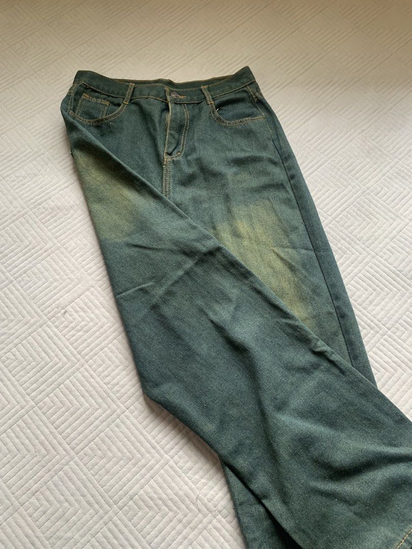 Vintage Retro Style Jeans (Category: Jeans) located in Santa Rosa. Submitted by ronelgabriel (Listing ID 1463039607, Image 3). Description: .