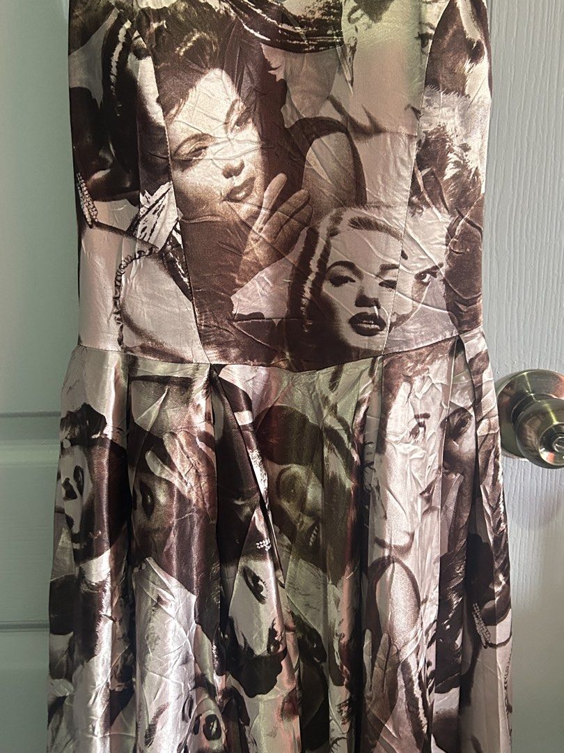 Vintage y2k Bernini Marilyn Monroe Print (Category: Dresses) located in Roxas City. Submitted by kikihopya298081 (Listing ID 1462906735, Image 2). Description: xs-s.