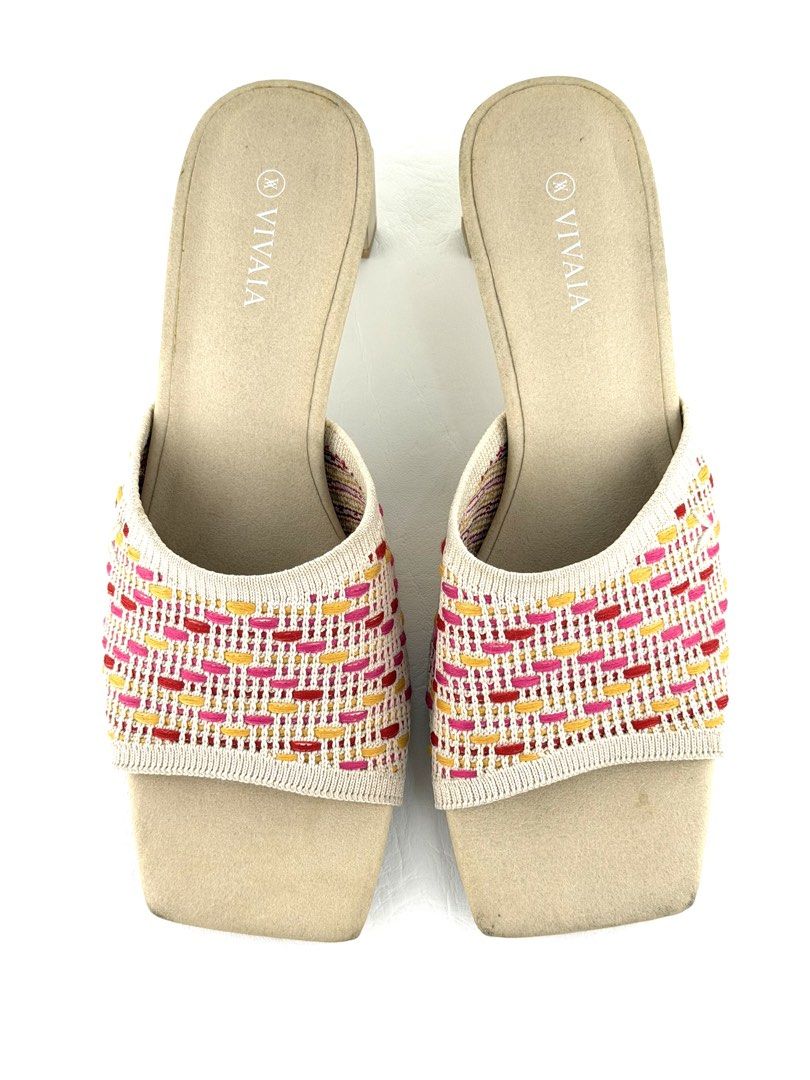 VIVAIA Juliet Pro Sandals (Category: Sandals) located in Manila. Submitted by luvluxe.mnl (Listing ID 1463034425, Image 2). Description: Size 38 Needs little cleaning but can be used na if not maselan. Still presentable; no functionality issue Overall in very good condition What you see is what you get ☺️.