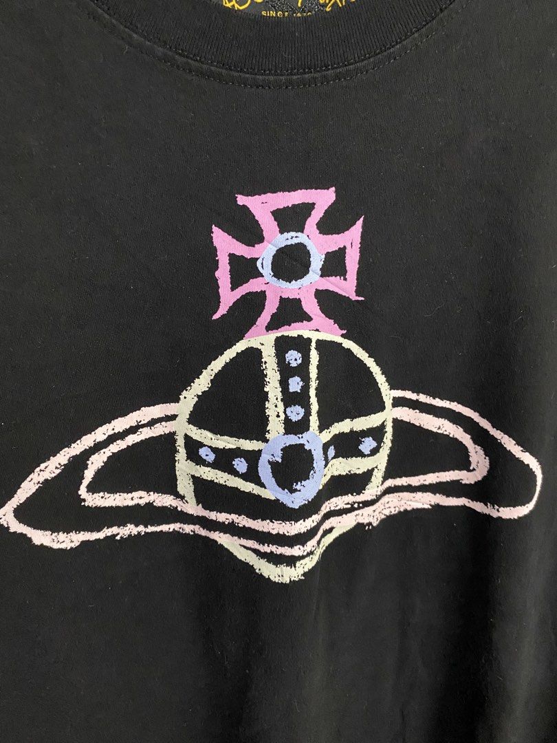 VIVIENNE WEST WOOD ORB LOGO (Category: Luxury Apparel) located in Rizal. Submitted by thrift.cartel (Listing ID 1463093203, Image 2). Description: FLAWLESS.