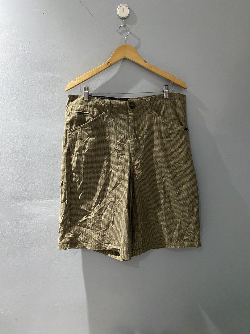 Volcom Plaid Shorts Size 33 (Category: Shorts) located in Bangued. Submitted by koroysthrifts (Listing ID 1463052773, Image 3). Description: - Brand: Volcom - Size: 33x22.5x13.5 - Pattern: Classic plaid (brown and black) - Closure: Button and zip front - Pockets: Two side pockets, one back pocket - Style: Great for casual wear.