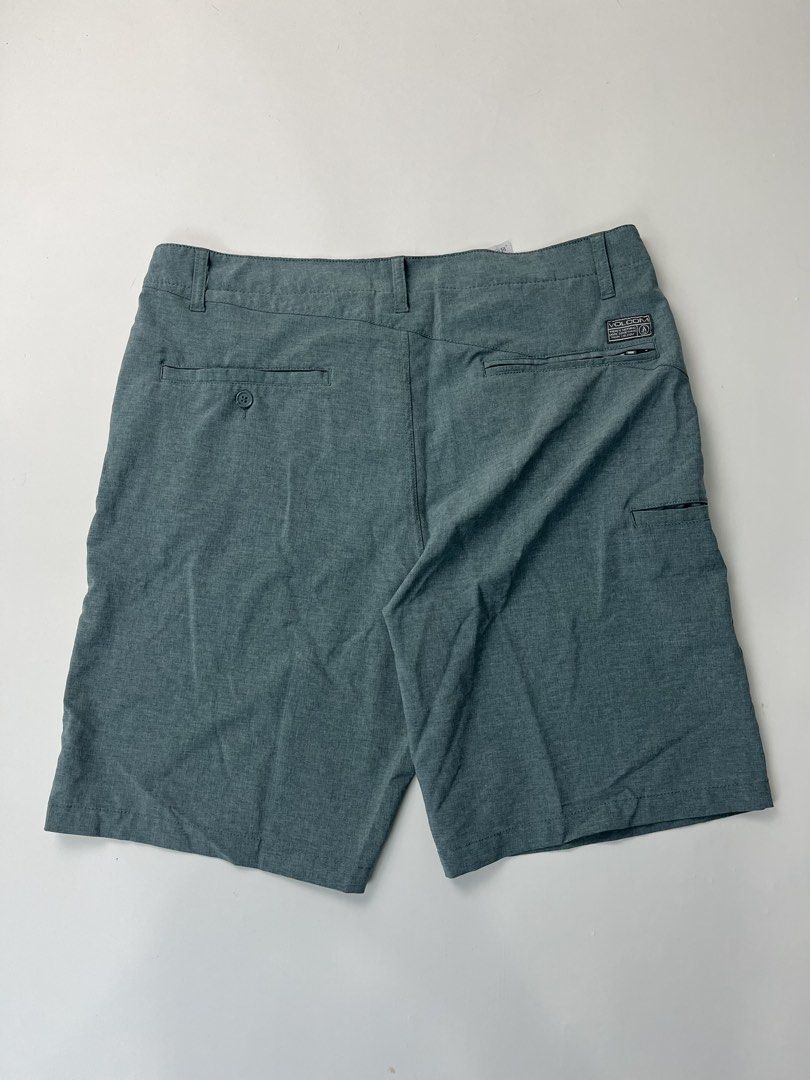 Volcom Shorts (Category: Shorts) located in Makati City. Submitted by ufcknwthbst (Listing ID 1463018144, Image 2). Description: 22 inch length 9.5/10 condition No issue.