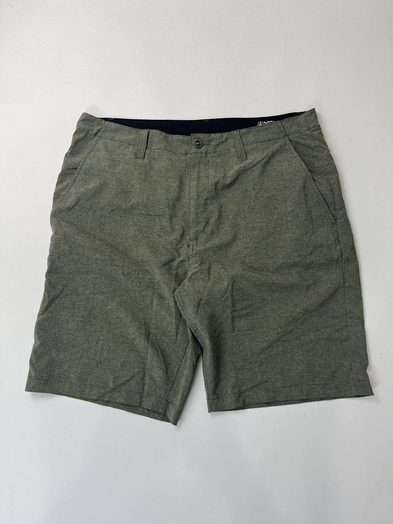 Volcom Shorts (Category: Shorts) located in Makati City. Submitted by ufcknwthbst (Listing ID 1463018289, Image 1). Description: 22 inch length 9.5/10 condition No issue.