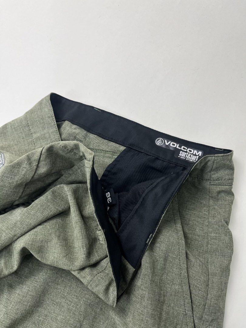 Volcom Shorts (Category: Shorts) located in Makati City. Submitted by ufcknwthbst (Listing ID 1463018289, Image 3). Description: 22 inch length 9.5/10 condition No issue.