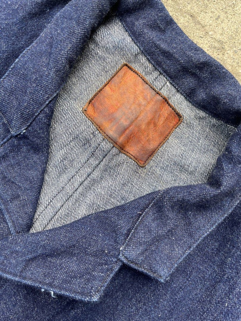 WAREHOUSE & CO. Unsanforized chore denim jacket (Category: Coats, Jackets and Outerwear) located in Bacoor. Submitted by 4103archivalgarmentph (Listing ID 1463019021, Image 2). Description: - Classic indigo denim work jacket - Brand: WAREHOUSE & CO. - Made in Japan - Leather patch on inside collar - Four front pockets - Button closure - Ideal for layering -copper rivet -no issue -as new -21w -27L -unsanforized (mabalbon).