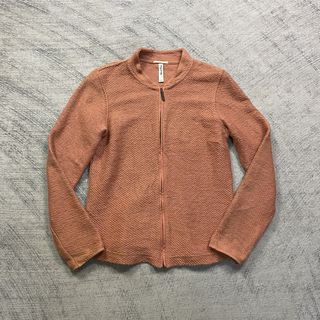 (Category: ) located in . Submitted by simplethrift (Listing ID 1463077151, Image 1). Description: .