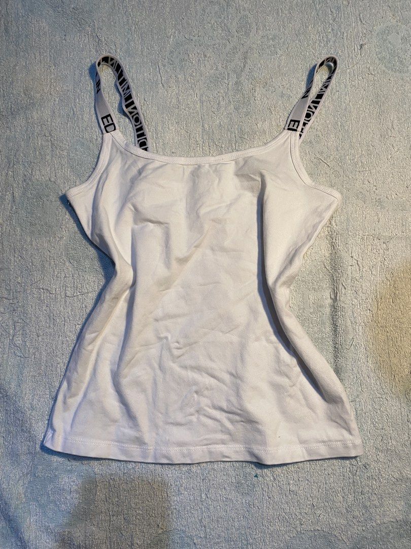 White Tops (Category: Sleeveless) located in Mapandan. Submitted by elavee (Listing ID 1463086459, Image 3). Description: ₱39 each .