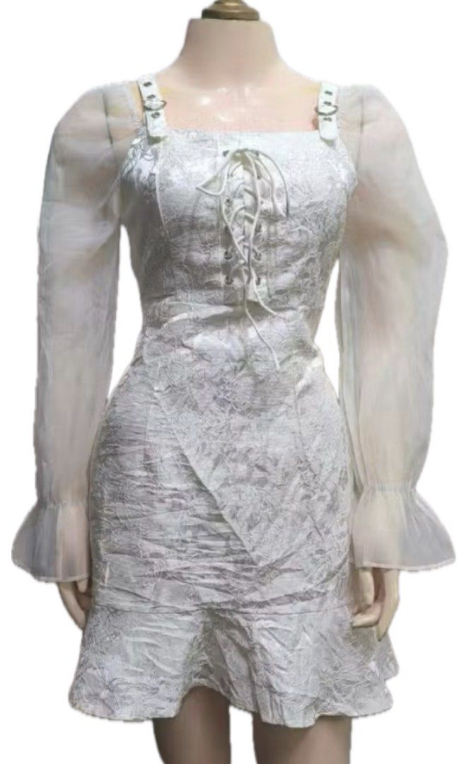 White Whimsy Dress (Category: Dresses) located in Bulacan. Submitted by ohyul.06 (Listing ID 1463007823, Image 1). Description: sobrang ganda sa personal as in!! makapal tela.