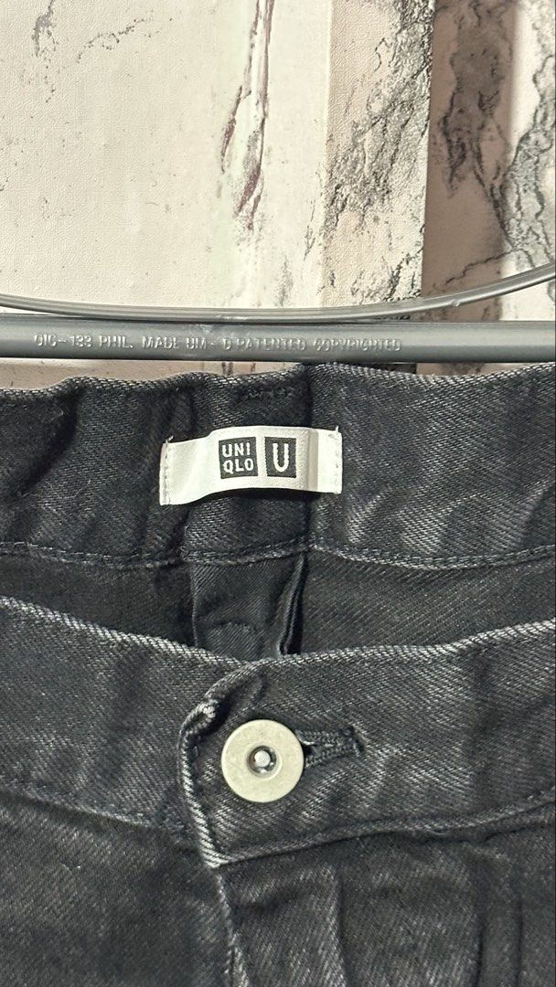 Wide Tapered Jeans (Category: Jeans) located in Manila. Submitted by kirayychii (Listing ID 1463110192, Image 2). Description: - Size 30 - Take all for ₱880 (bought for ₱890 each) - Used twice for both - Discoloration is the design of the denim - Negotiable for sure buyer.