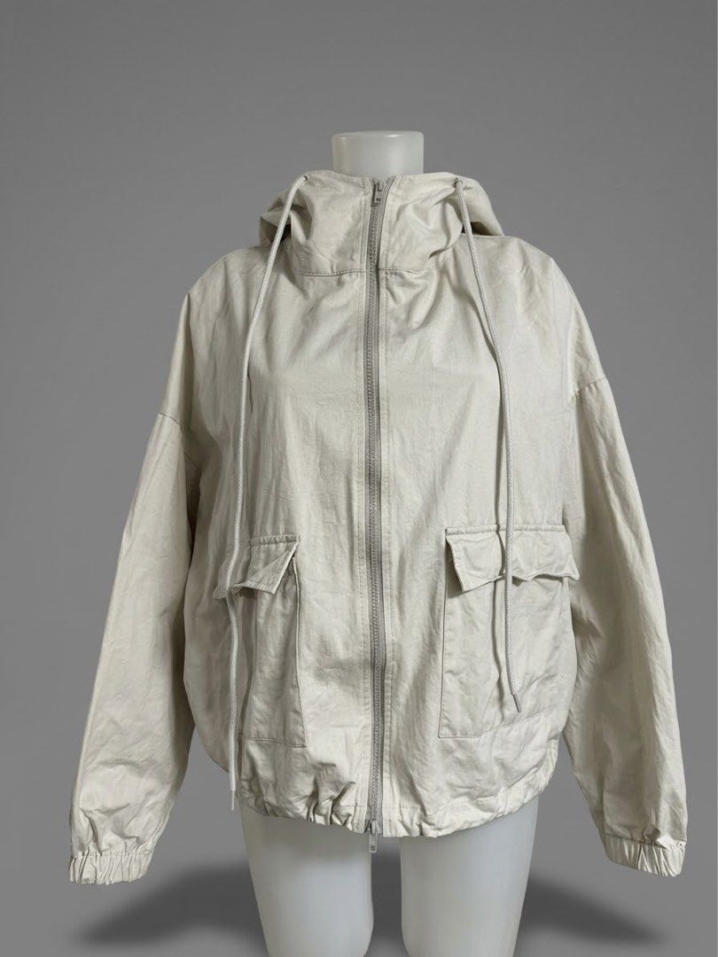 Windbreaker Hooded Zip-Up Jacket UNISEX (Category: Coats, Jackets and Outerwear) located in Baybay. Submitted by comicowl (Listing ID 1463073935, Image 1). Description: +sf 100plus.