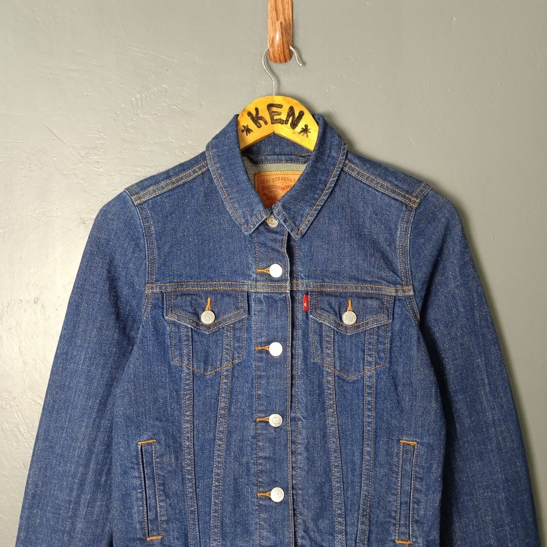 Women's - Levi's (Category: Coats, Jackets and Outerwear) located in Bacolod City. Submitted by drop.ph (Listing ID 1463030204, Image 1). Description: Levi's - Trucker Denim Authentic *Size XS - 16.5x20.5 *Excellent *No Flaws *Price: 1,200php *Add SF if outside Bacolod City.