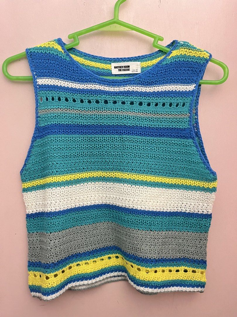 Women's cute tops (Category: Sleeveless) located in Quezon. Submitted by nami1322 (Listing ID 1463103220, Image 3). Description: .