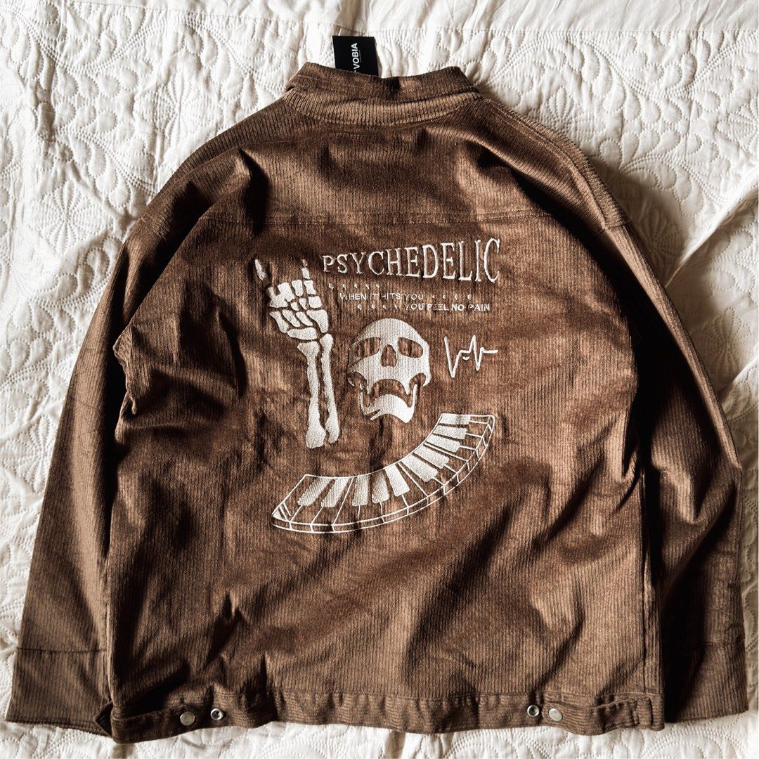 work jacket (Category: Coats, Jackets and Outerwear) located in Semenyih. Submitted by izdd._ (Listing ID 1463036317, Image 3). Description: personal item..nego sampai jadi!!.