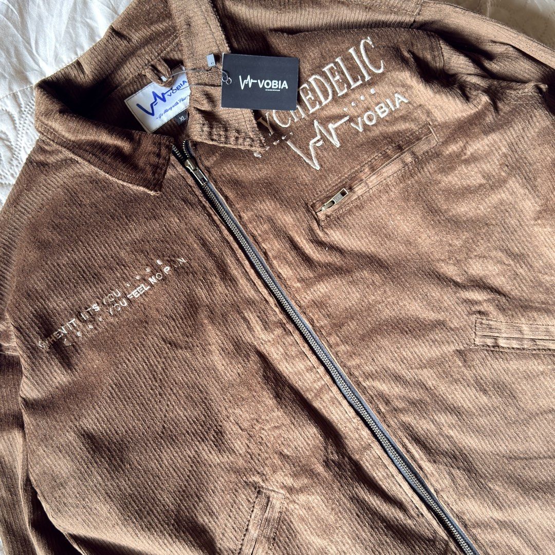 work jacket (Category: Coats, Jackets and Outerwear) located in Semenyih. Submitted by izdd._ (Listing ID 1463036317, Image 2). Description: personal item..nego sampai jadi!!.
