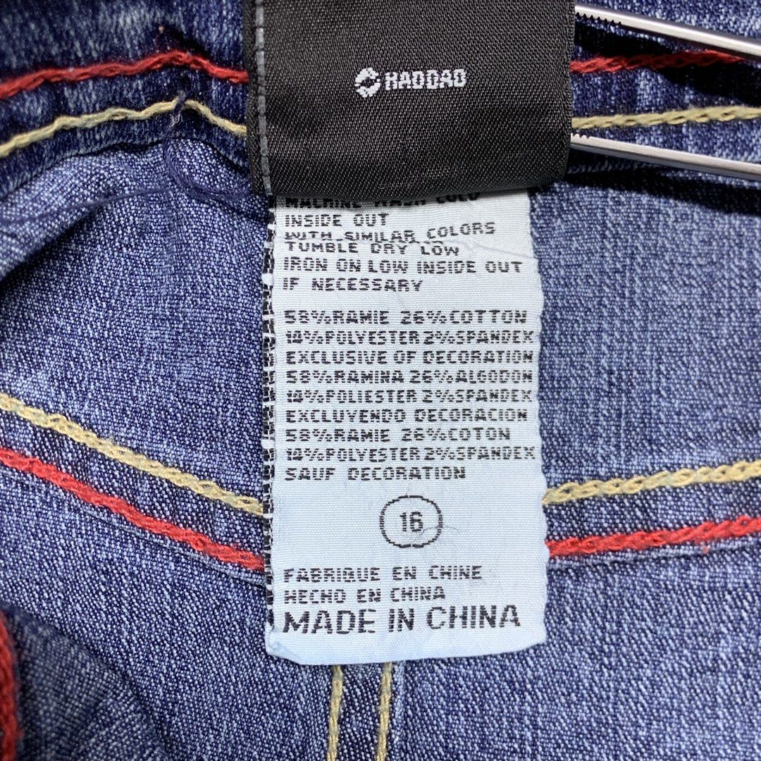 Y2K Harley-davidson - Denim Mini Skirt (Category: Skirts) located in Manila. Submitted by shottas_21 (Listing ID 1463055416, Image 3). Description: Y2K Harley-davidson - Denim Mini Skirt SIZE - 16” CONDITION - 9/10 Made in China WAIST - 30” LENGTH - 14.5”.