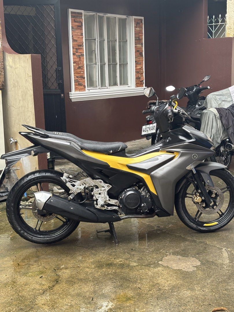 Yamaha Sniper 155 2022 (Category: Motorbikes for Sale) located in Cavite. Submitted by pollllll77 (Listing ID 1462950374, Image 2). Description: For Sale or Swap! Sniper 155 2022 model Complete original papers Open DoS Minor issue sa mga fairings Rizoma full shifter Bnew Battery Bnew Chain set Bnew Break pad Newly change oil Open for viewing 21k odo Unli check Unli scan Registered until January 2027 Stock engine good running condition All stock p