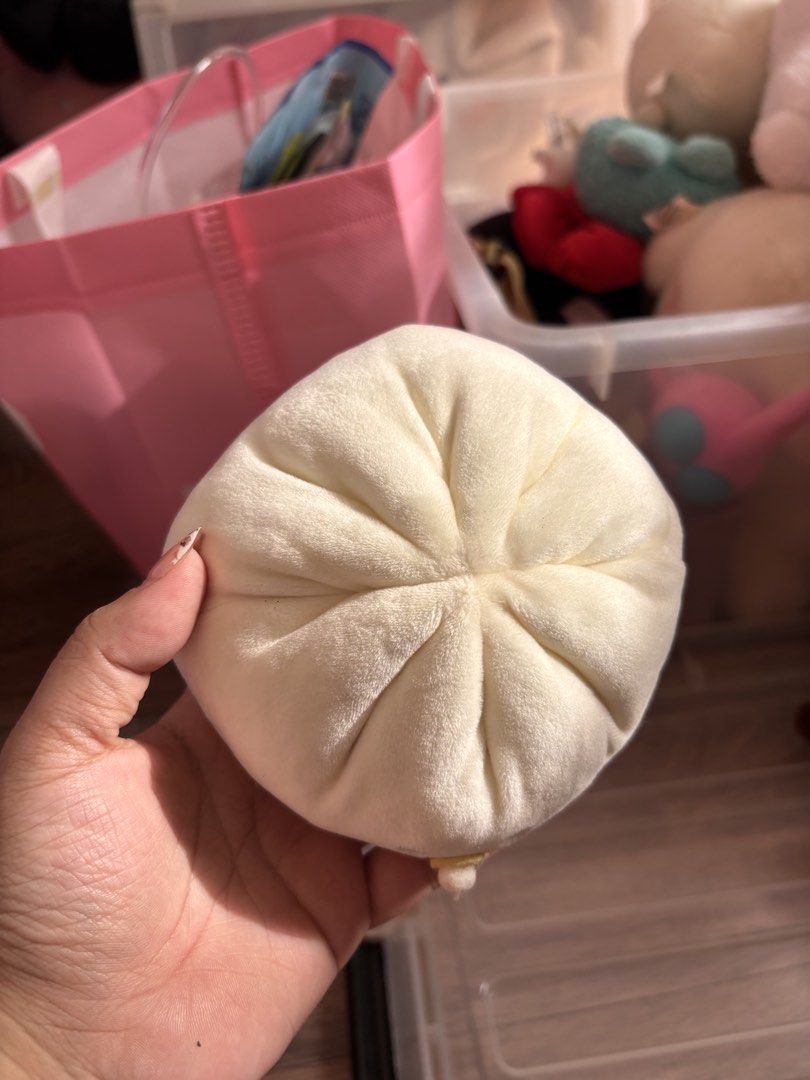 Yell Oyster Siopao Plush (Category: Plushies & Soft Toys) located in Bulacan. Submitted by littletrinks (Listing ID 1462965947, Image 2). Description: .