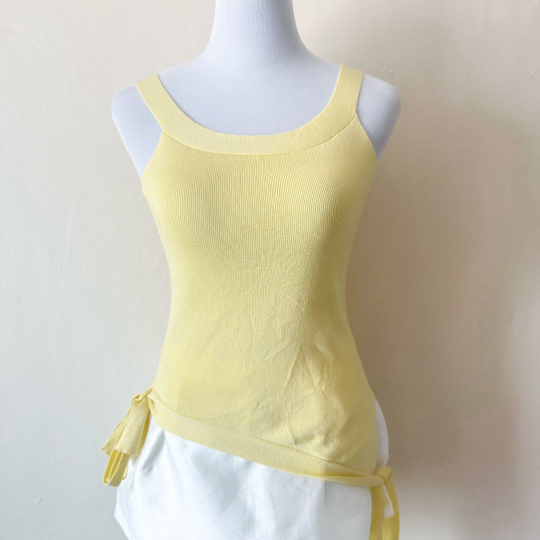 Yellow Asymmetrical Hem Knit Top (Category: Others Tops) located in Antipolo. Submitted by rosywardrobe (Listing ID 1463072139, Image 2). Description: 🎀 MAKE READING A HABIT 🎀 • No order form, no reservation! • Strictly 1 day reservation • Payment first before order processing • No return, No exchange • Don’t make an offer if you’re not 100% sure • No shipping every weekends — PAYMENT CHANNELS — • GCash • Gotyme • Maya • BDO • BPI • Unionbank —