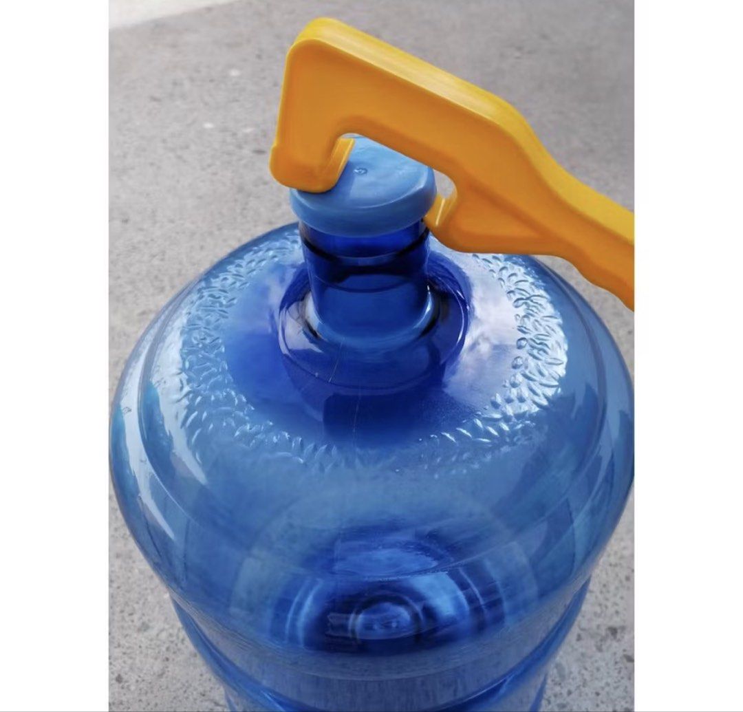 Yellow Plastic Round Container 5 Gallon Opener (Category: Home Improvement Tools & Accessories) located in General Trias. Submitted by aprilocampo0412 (Listing ID 1463000097, Image 2). Description: Yellow Plastic Round Container 5 Gallon Opener.