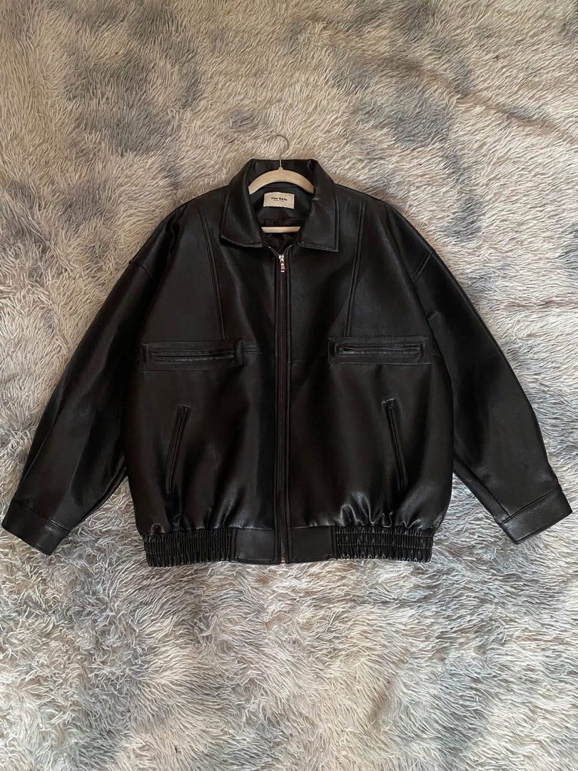 Yoo Girls Black Leather Jacket size 3 (Category: Coats, Jackets and Outerwear) located in Cavite. Submitted by abasolo_jv (Listing ID 1463062314, Image 1). Description: Excellent Good condition no issues 10/10 Color Rate size 3 25x29 dimes good looking ganda nito guyss pangporma offer lang po.