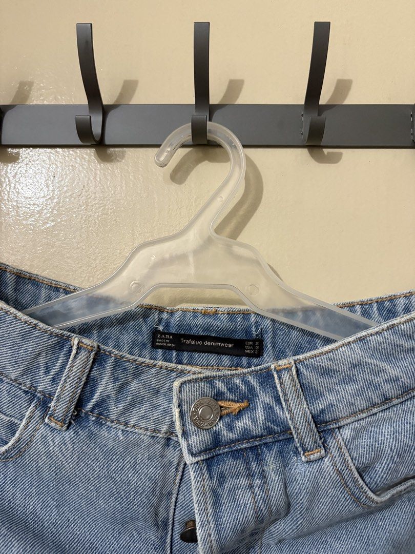 Zara Denim Shorts (Category: Shorts) located in Manila. Submitted by outtacloset (Listing ID 1463010189, Image 2). Description: - Zara light wash denim shorts - Button fly closure - Classic five-pocket styling - Raw hem detail - Ideal for casual wear.
