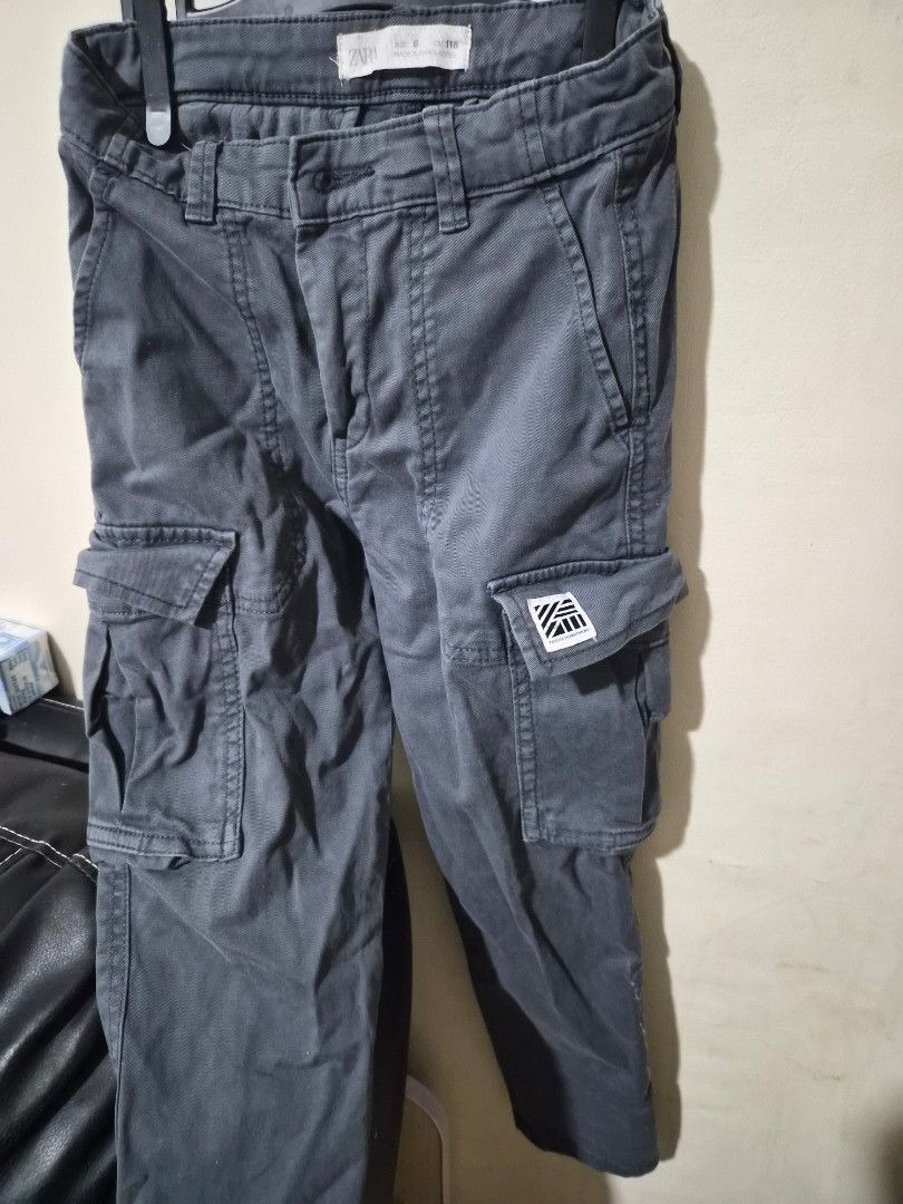 Zara Kids Grey Cargo Pants Size 6 (Category: Babies & Kids Fashion) located in San Pablo. Submitted by luckycharm2609 (Listing ID 1463013559, Image 1). Description: - Zara Kids Grey Cargo Pants - Size 6 (fits 116cm) - Multiple pockets for storage - Ideal for everyday wear and active play - Made in Bangladesh - Please check photos for condition details.