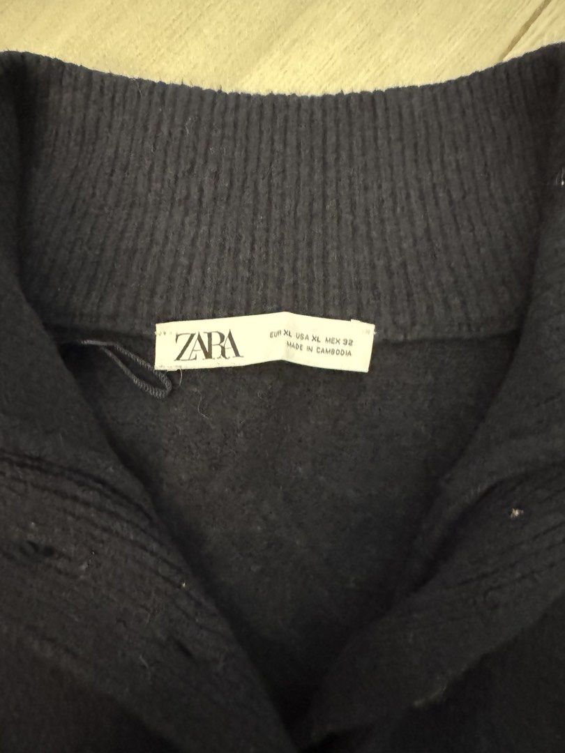 Zara Striped Knit Sweater (Category: Longsleeves) located in Taguig. Submitted by sqaumejada (Listing ID 1462909392, Image 2). Description: - Zara navy blue and cream striped knit sweater - Button detail at the collar - Long sleeves with button cuffs - Versatile for layering or standalone wear fits large-xxl.