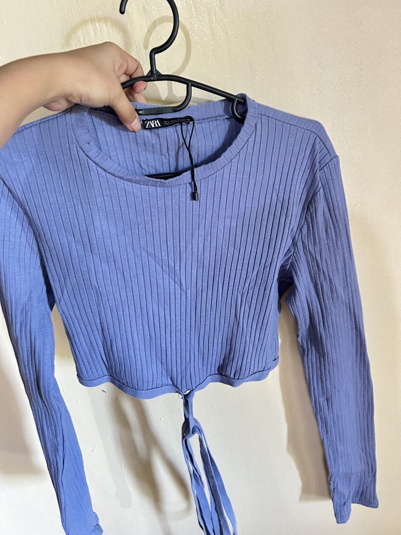 Zara Top (Category: Longsleeves) located in Alaminos. Submitted by angelsnoow (Listing ID 1462912070, Image 1). Description: Fixed Price.