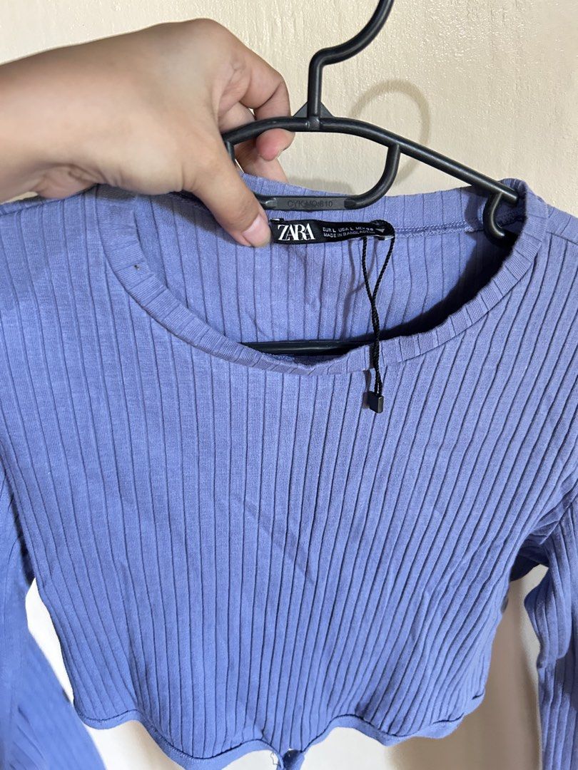 Zara Top (Category: Longsleeves) located in Alaminos. Submitted by angelsnoow (Listing ID 1462912070, Image 2). Description: Fixed Price.