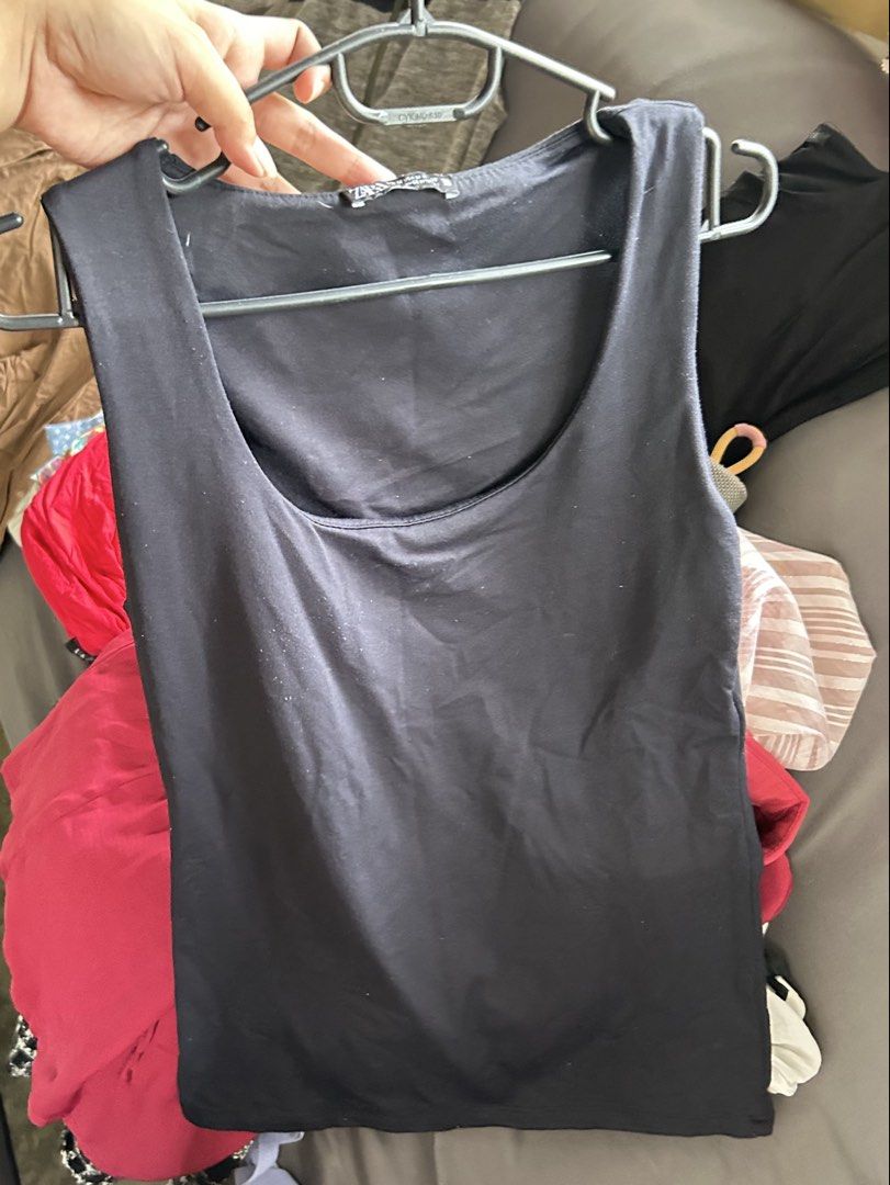 Zara top (Category: Sleeveless) located in Alaminos. Submitted by angelsnoow (Listing ID 1462928205, Image 2). Description: .
