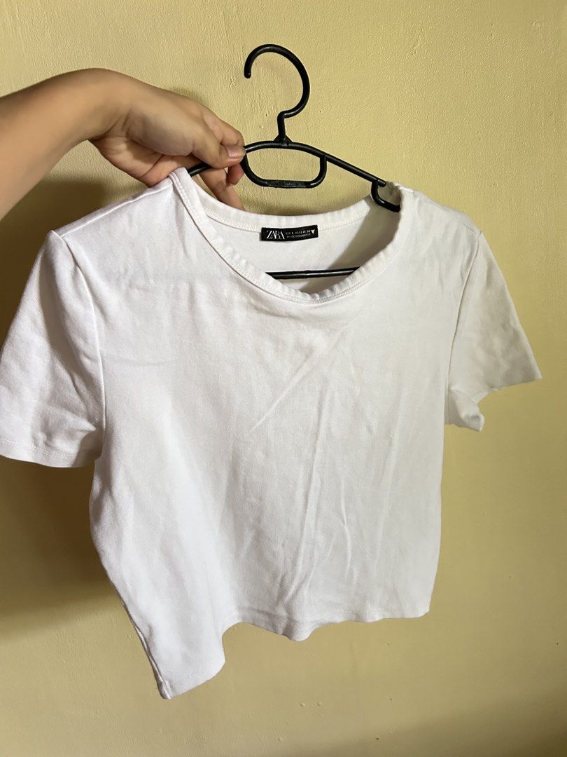 Zara Top (Category: Shirts) located in Alaminos. Submitted by angelsnoow (Listing ID 1462943354, Image 1). Description: .