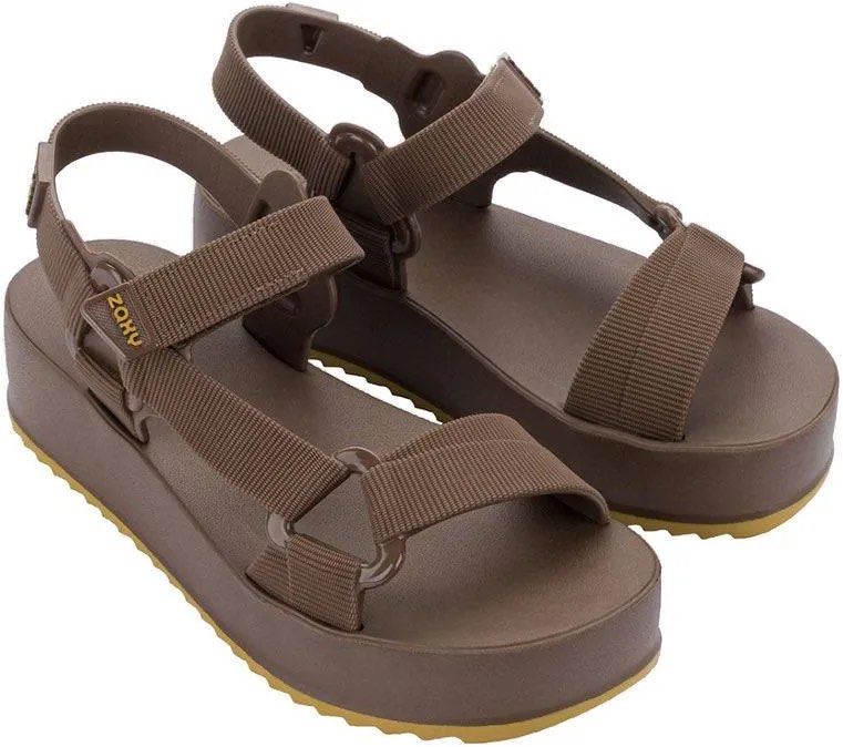 Zaxy Brown Papete Sandals (Category: Sandals) located in Manila. Submitted by kjs.finds (Listing ID 1462946289, Image 1). Description: Bought for ₱2495 in SM Dept Store Brand new Complete box and tag Size: 6 Rfs: Impulsive buyer!! Doesn’t match with my current style 😅.