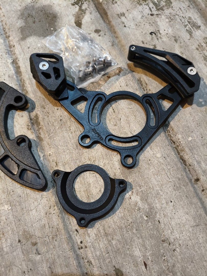 Zitto CG-04S MTB Chain Guide Stabilizer bnew (Category: Bicycles) located in Cavite. Submitted by cappfinds86177 (Listing ID 1462995494, Image 1). Description: never used complete shippung or cod lalamove.