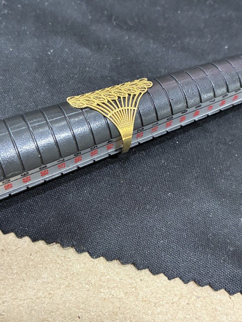 18k Gold 1.3grams size6.5 (Category: Rings) located in Manila. Submitted by jeferrer (Listing ID 1463165630, Image 2). Description: For Sale Actual Pictures posted 100% Original Legit 18k Gold Size 6.5 1.3grams 1.3gx6900=8,970.