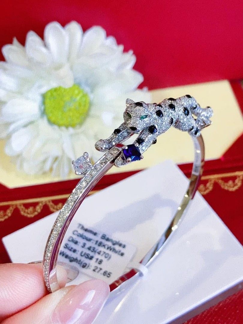 18k HongKong setting whitegold diamond panthere bangle (Category: Bracelets) located in Manila. Submitted by bhelgoldseller2ndaccount (Listing ID 1463124345, Image 2). Description: New!!✨New!!✨New!! 18k HongKong setting Gold 17,300/g 💯pawnable/naisasanla 💯with high appraisal rate 💯good investment 💯Direct supplier price 👉OPEN for resellers 🌺please take time to evaluate their actual sizes and grams 👉Best panggift for all occasions ✅ Sold per