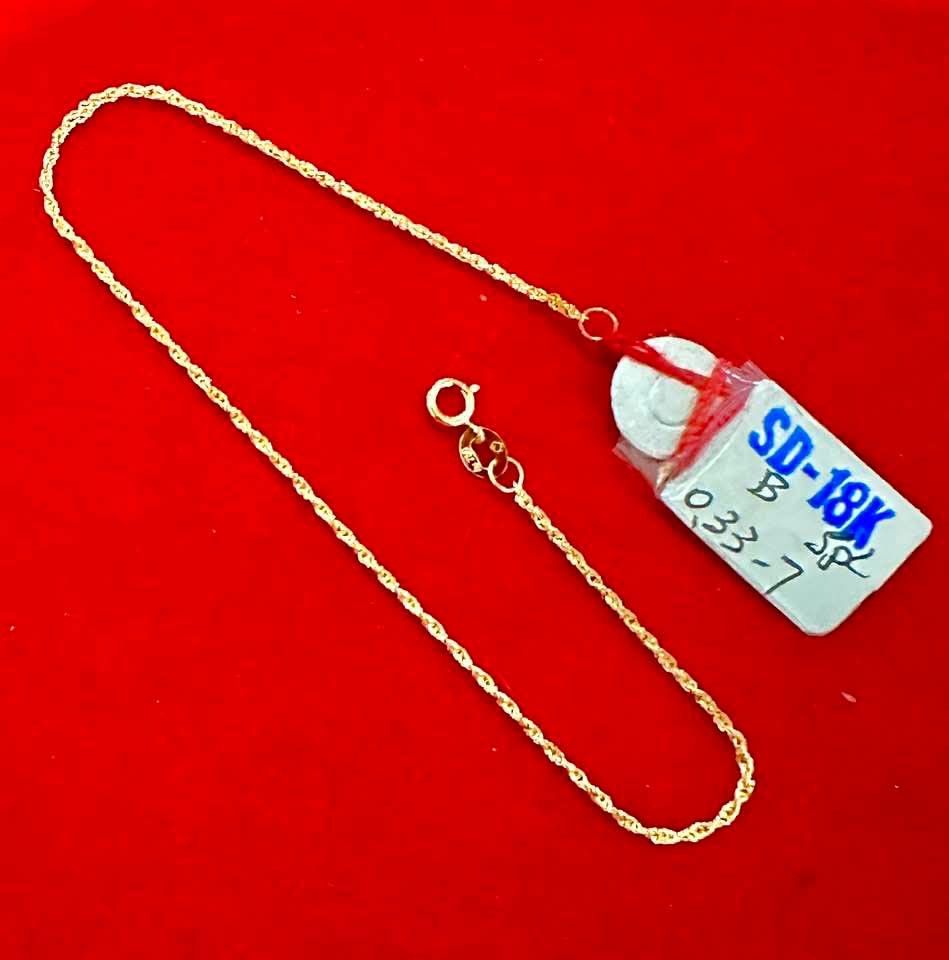 18k Saudi gold lightweight bracelet (Category: Bracelets) located in Manila. Submitted by bhelgoldseller2ndaccount (Listing ID 1463220859, Image 3). Description: New!!✨New!!✨New!! Authentic 18k Saudi Golds 💯pawnable/naisasanla 💯with high appraisal rate 💯good investment 💯Direct supplier price 👉OPEN for resellers 🌺please take time to evaluate their actual sizes and grams 👉Best panggift for all occasions ✅ Sold per grams not per piece Kya low