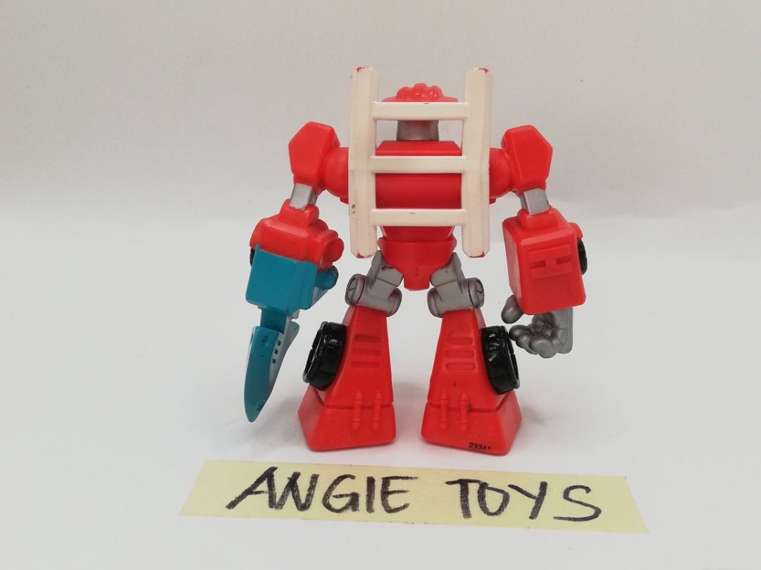 2014 Hasbro Playskool Transformers Rescue Bots Heatwave the Fire-Bot (Category: Action & Battle Toys) located in Davao. Submitted by angiesvintagetoyshoppe (Listing ID 1463282479, Image 2). Description: Selling this authentic 2014 Hasbro Playskool Heroes Transformers Rescue Bots Heatwave the Fire-Bot action figure. Chunky, durable design that is perfect for toddlers, preschool play, or collectors completing their classic Rescue Bots rosters! Cond
