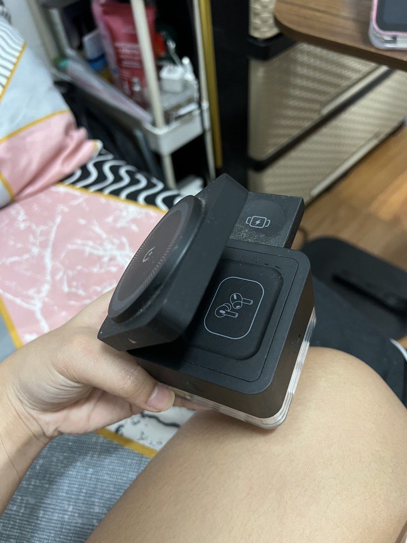 3 in 1 charger (Category: Chargers & Cables) located in Manila. Submitted by gieshack (Listing ID 1463301874, Image 2). Description: .