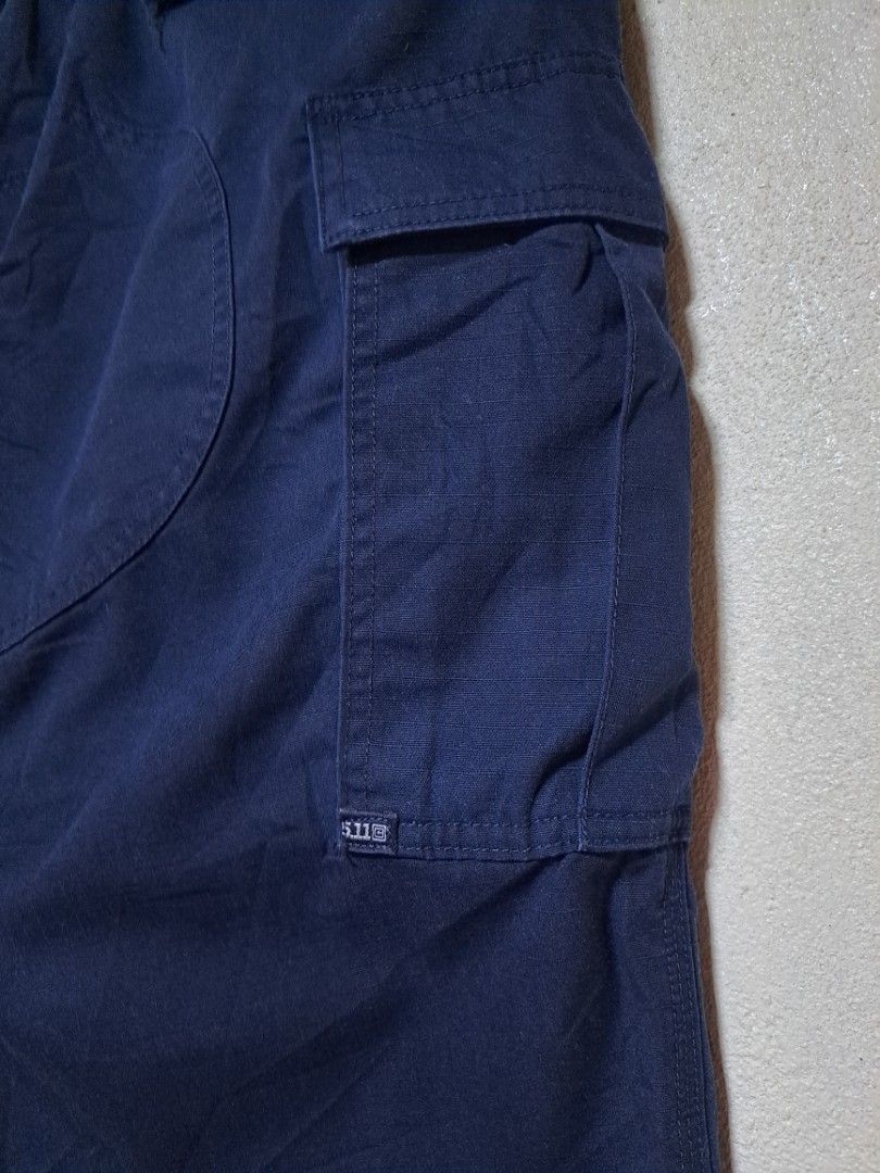 5.11 Tactical Pants (Category: Jeans) located in Dumaguete. Submitted by jayarbajad49160 (Listing ID 1463153382, Image 3). Description: 5.11 Tactical Pants Authentic/Original - 1,500 add sf Excellent Condition Color rate:9.2/10 Altered pero ganda padin Size 32 Width:32 Length:37 Loc dumaguete city visayas.