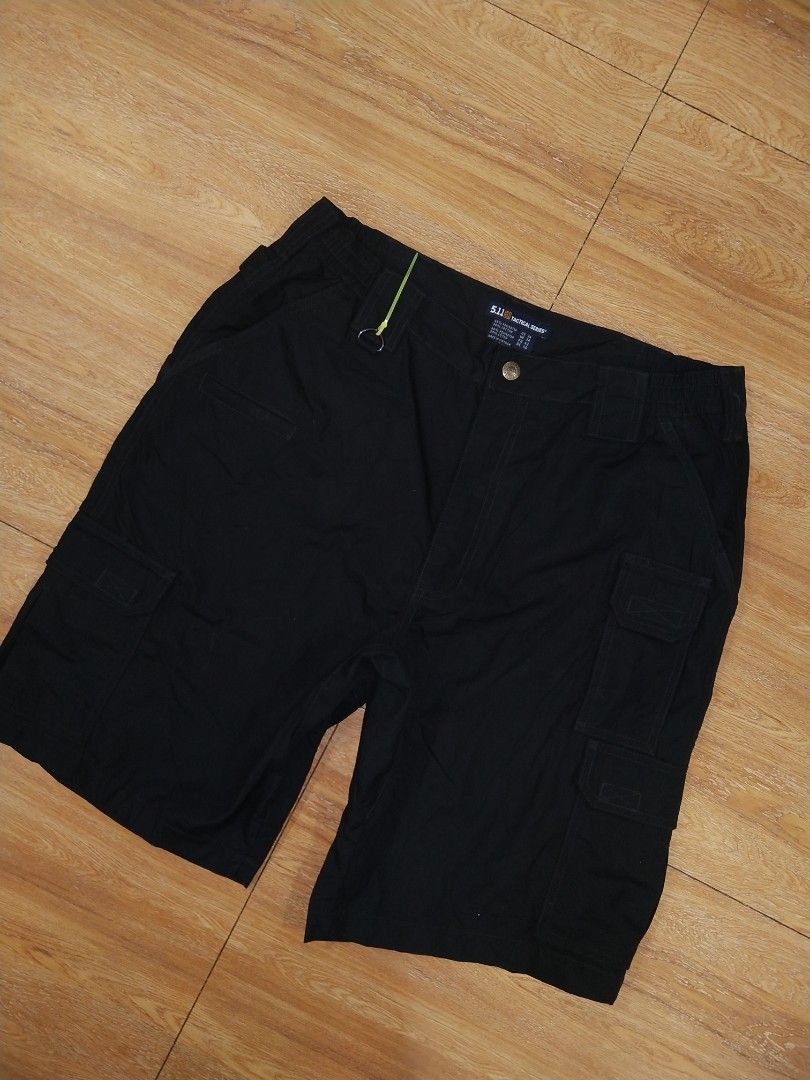 5.11 Tactical Series Cargo Shorts. (Category: Shorts) located in Manila. Submitted by dodengricafort (Listing ID 1463162043, Image 1). Description: 5.11 Tactical series Cargo shorts. Dimension Waist 34-36 Length 22 Leg Opening 12 Color rate 10/10 Excellent Condition. Like new php 1,380 + shipping fee Direct Message 📨 Molino Bacoor Cavite📍.