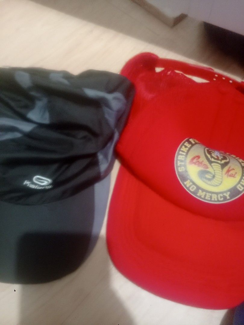5 CAPS BUNDLE SET | Assorted Designs (Category: Caps & Hats) located in Manila. Submitted by gian_ocampo (Listing ID 1463298274, Image 2). Description: ✅ Condition ✨ ALL LIGHTLY USED / GREAT CONDITION ✨ ONLY DIRTY/DUSTY FROM STORAGE — NO TEARS, NO HOLES, NO MAJOR STAINS ✨ All structures, buttons, straps intact & working perfectly ✨ Just need quick wash/wipe — will look fresh & clean right away ✨ 100% USABLE & GOOD AS NEW AFTER CLEANING ✅ Includes