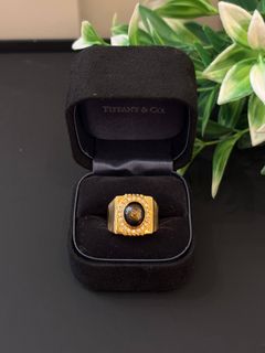 (Category: ) located in . Submitted by luxshare_preloved_ (Listing ID 1463234577, Image 1). Description: .
