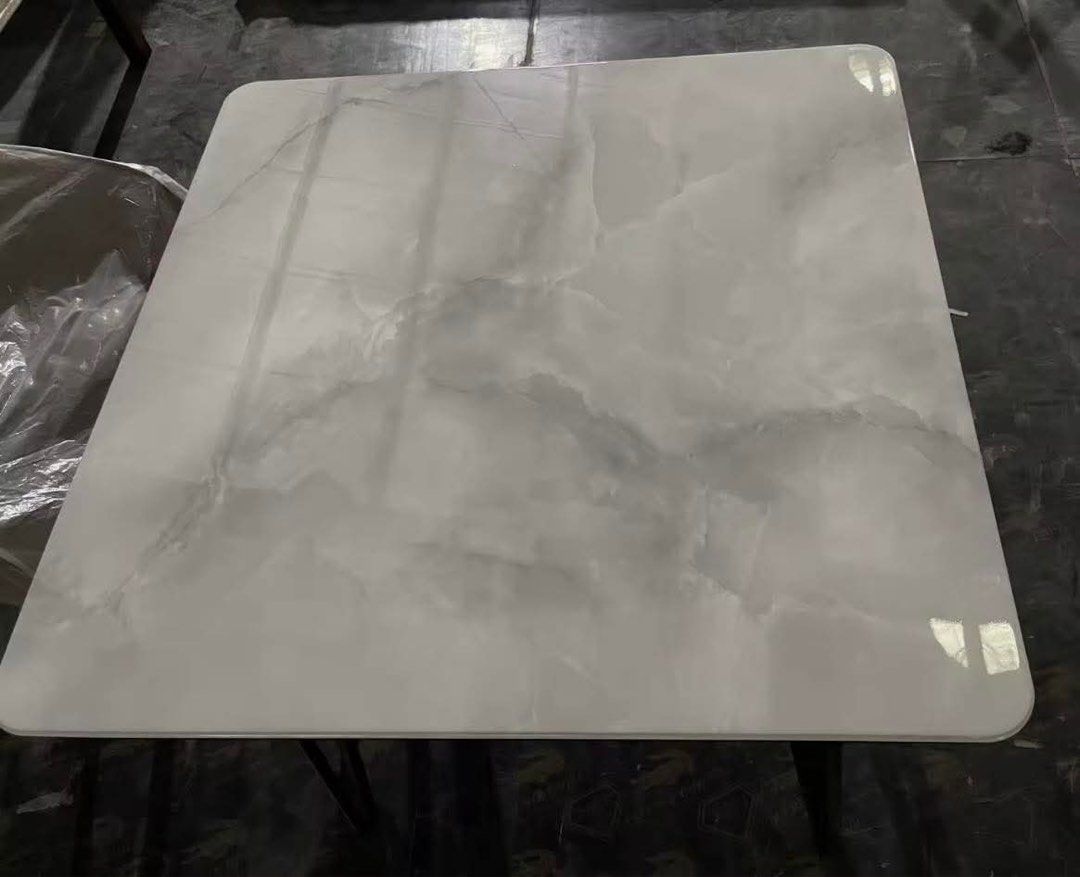 80cm Dining Coffee Table (Category: Tables & Sets) located in Valenzuela. Submitted by jhagonzales (Listing ID 1463222075, Image 2). Description: .