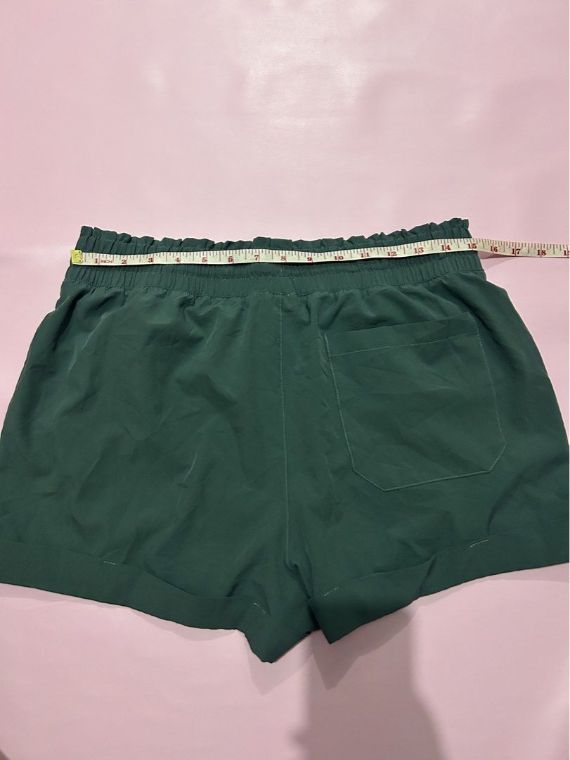 90 Degrees Active Short (Category: Activewear) located in Manila. Submitted by chen_clybelles (Listing ID 1463275806, Image 3). Description: M to semi al.