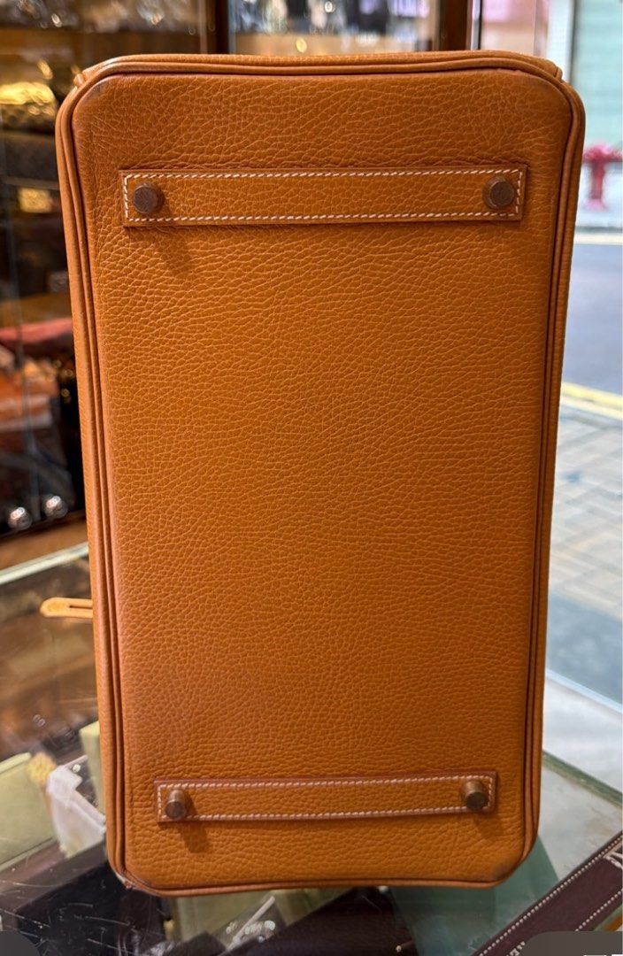 90%新 Hermes Birkin 35 拖肥色阿登皮金扣手挽袋 （分類：手袋及銀包）位於 Hong Kong。 由 brand_station 提交（商品編號 1463300319，圖片 3）。簡介： 。